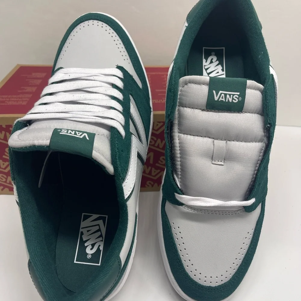 Vans Green White Men's Lowland 2.0
Tri-Tone Green/Grey
VN000D6RZOX Sneakers - Picture 10 of 16